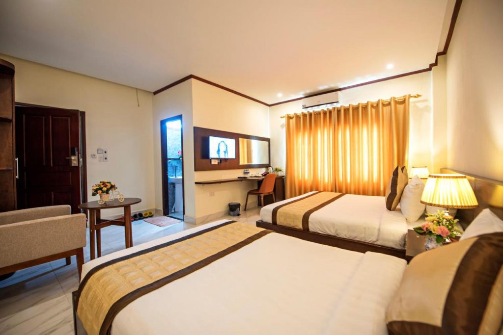Premier Vang Vieng Hotel บริการที่พักวังเวียง พักผ่อนอย่างเต็มอิ่มภายในพื้นที่หรูหรา