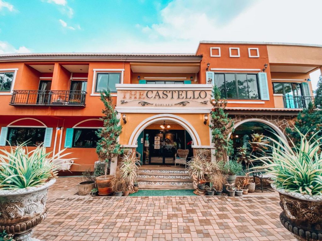 The Castello Resort Kohlarn บริการที่พักเกาะล้าน ให้บรรยากาศแนวศิลปะสมัยใหม่