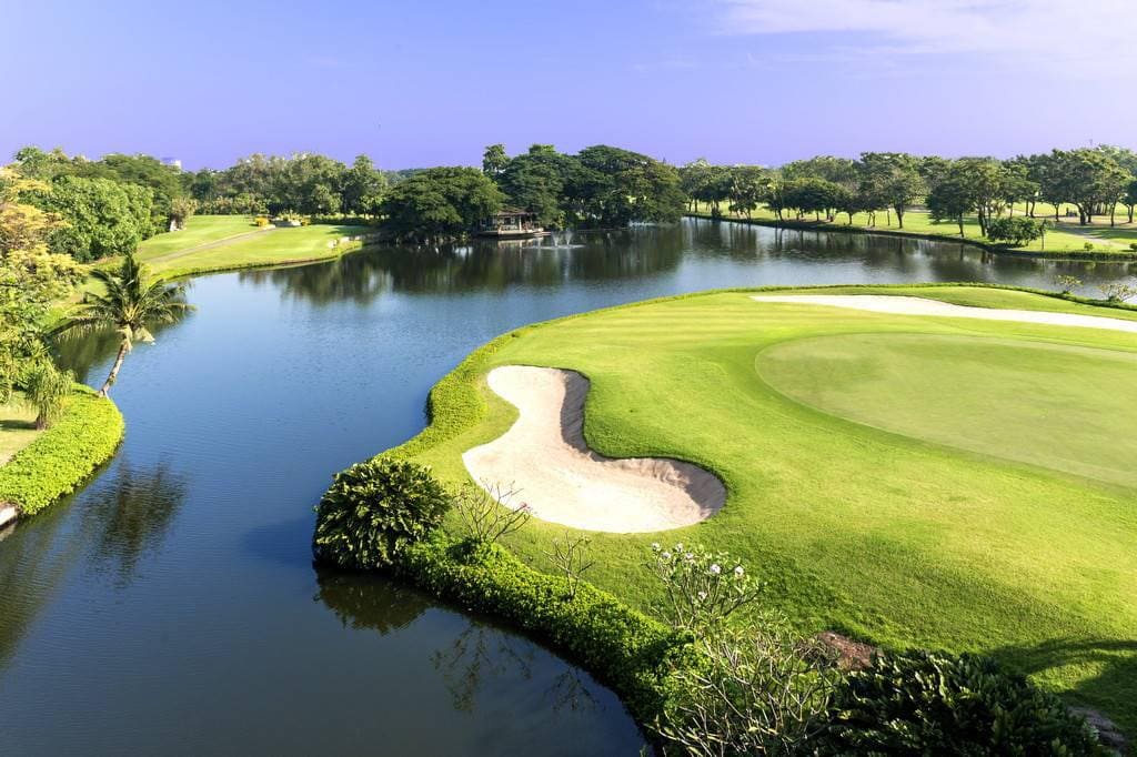 Krungthep Kreetha สนามกอล์ฟประเทศไทย ออกรอบฟิน ตีสนุก เพลิดเพลินบรรยากาศสนามปลอดโปร่งทุกหลุม